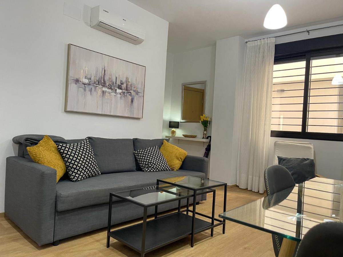 Quiet Apartment In The Heart Of Malaga Pool & Free Parking Exterior photo